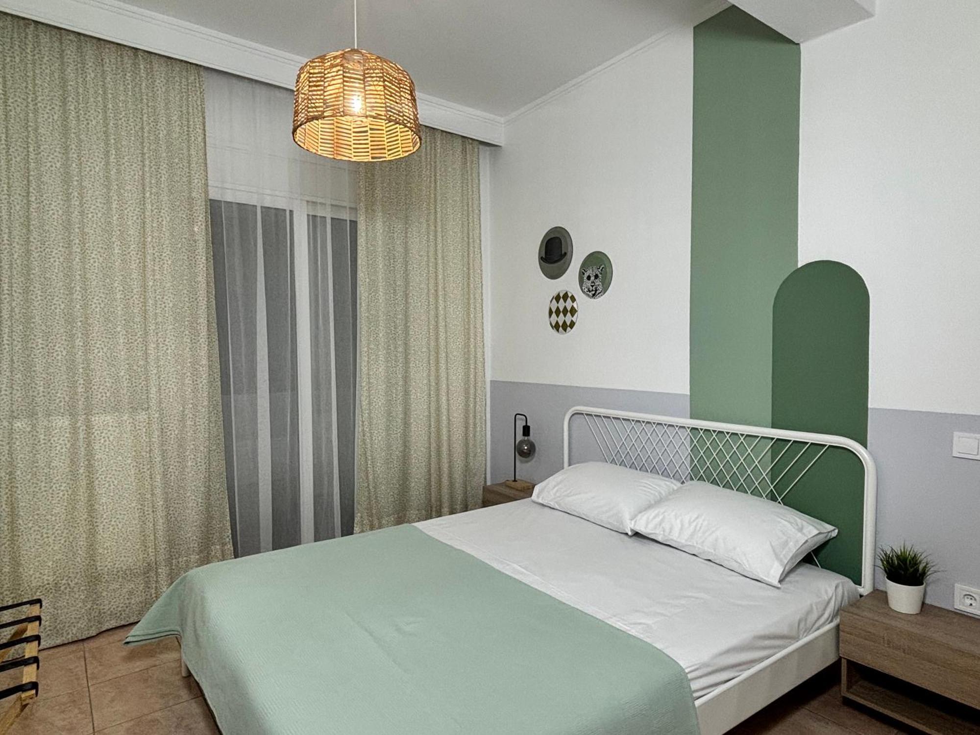 Peachy & Cozy Apartment Serres