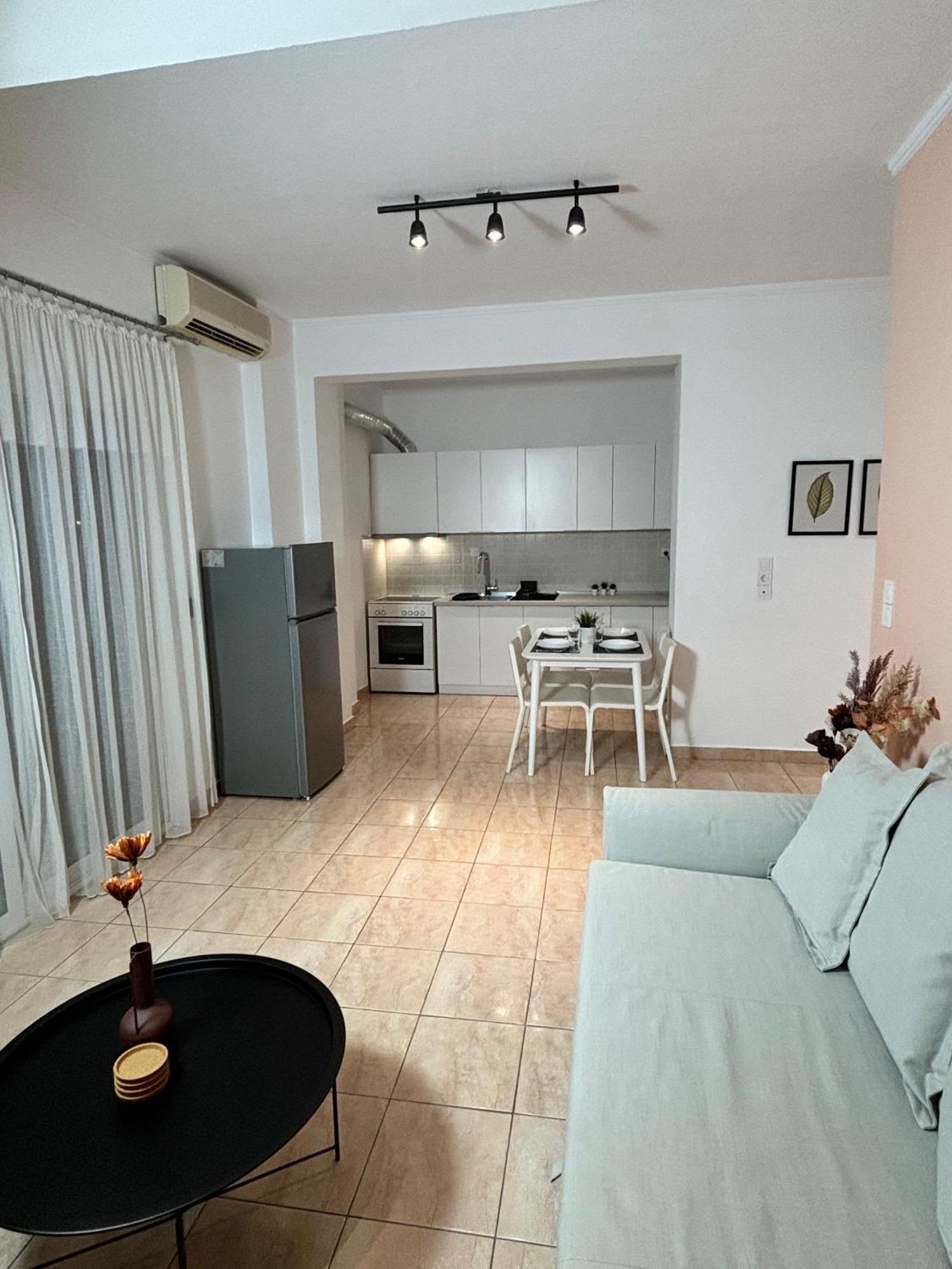 Apartment Peachy & Cozy Serres
